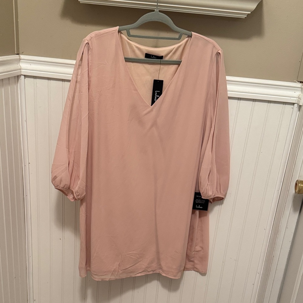 Lulu's Blush V-Neck Midi Dress
